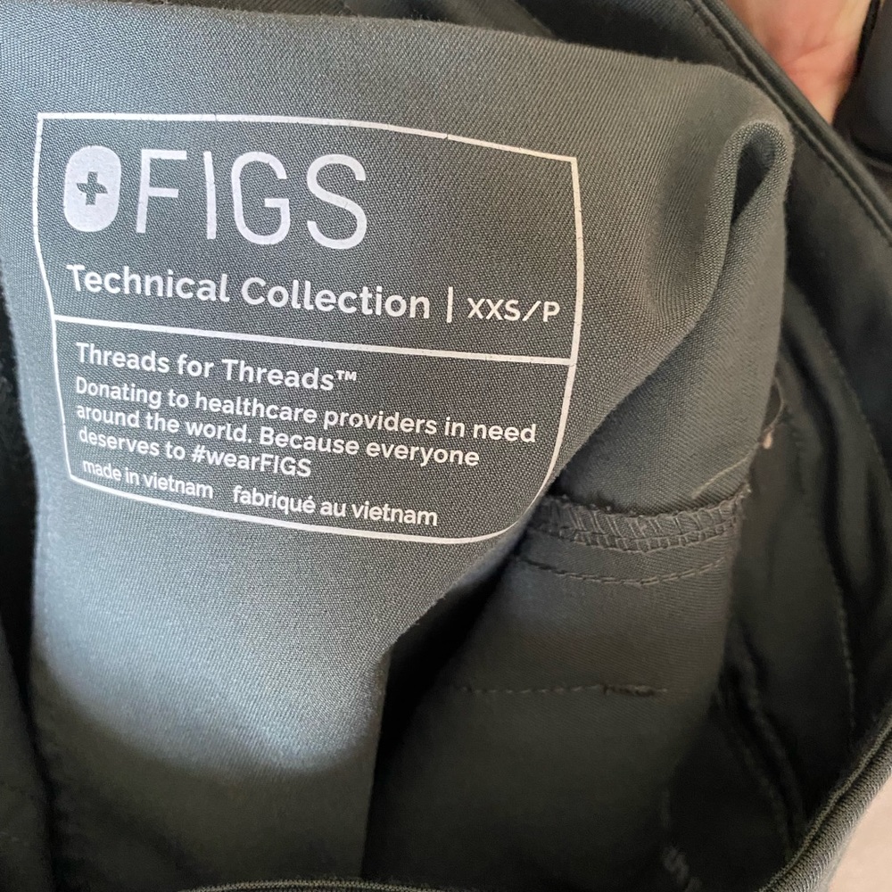 New Figs scrub pants